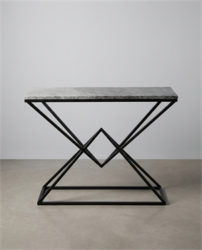 Metal DIAMOND Dresuar