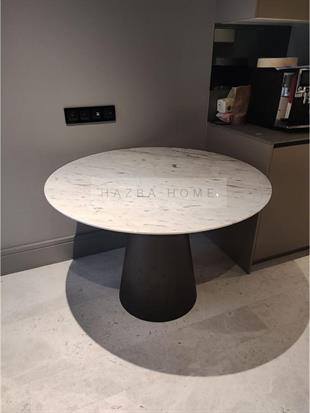 YUVARLAK MERMER MASA