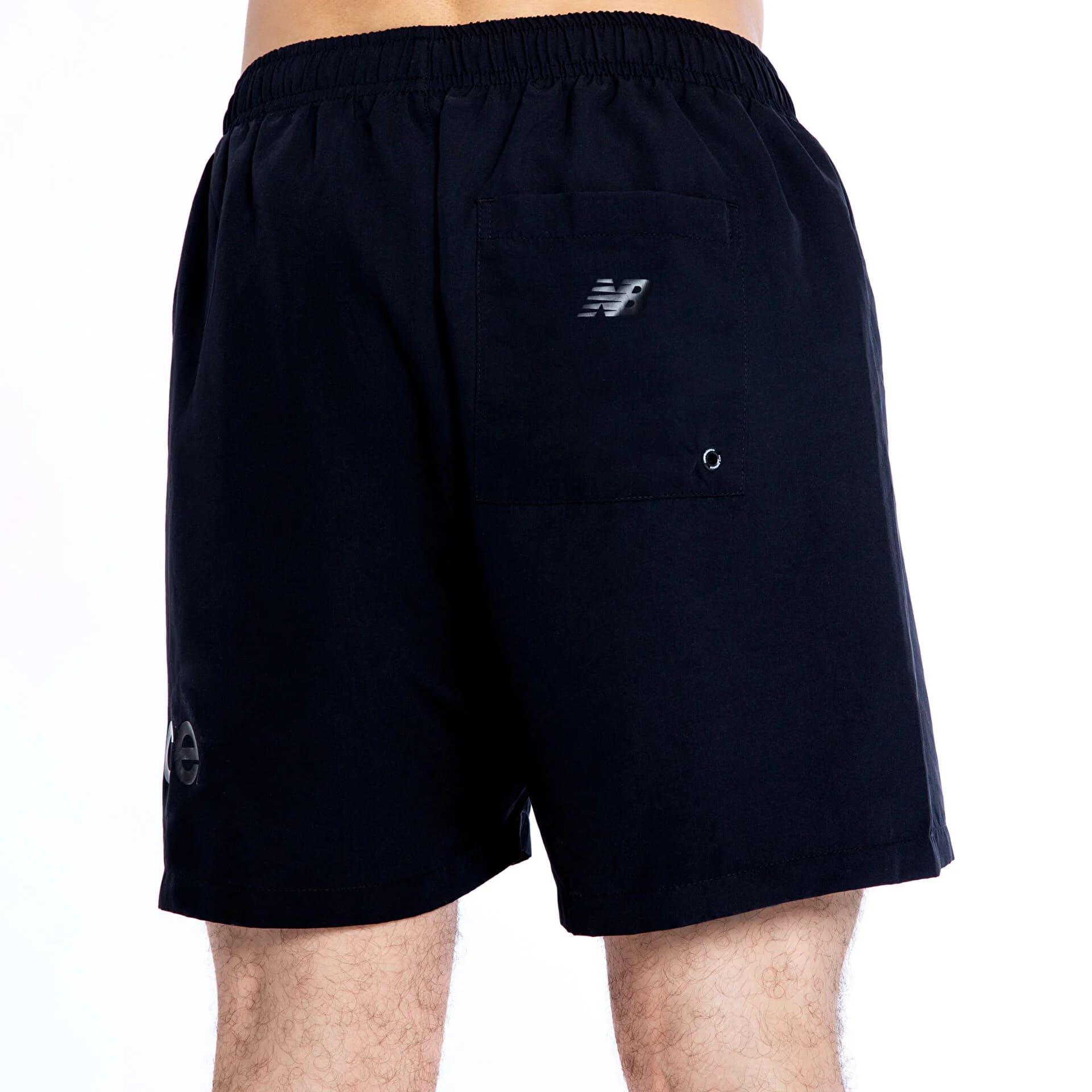 New Balance Baskılı Erkek Siyah Deniz Şortu MNS1324-BK
