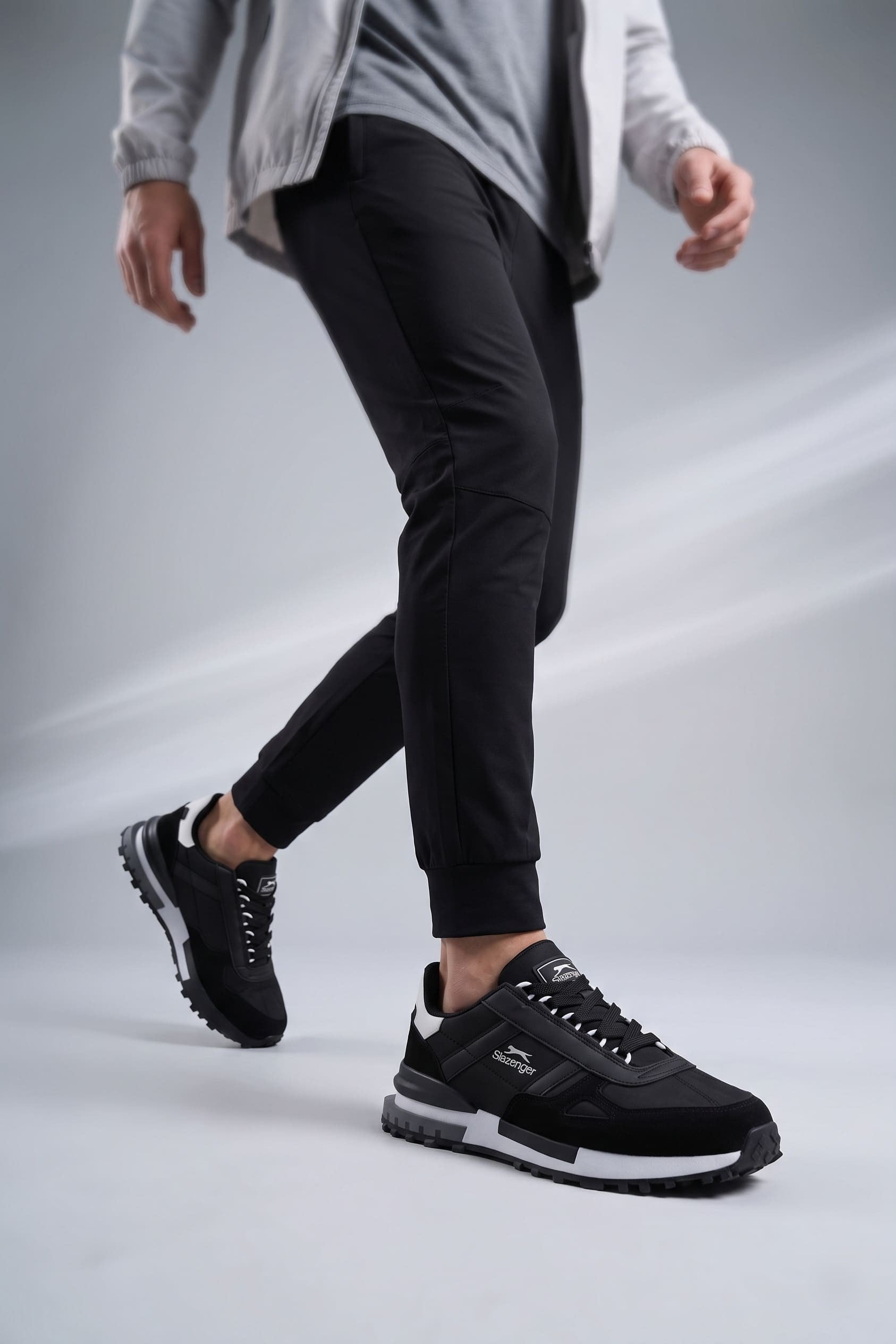 Slazenger Skate Siyah Beyaz Koşu & Yürüyüş Spor Ayakkabısı SA16RE022-510