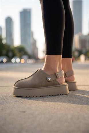 Roy Jones Hobart Kadın İçi Kürklü Bej Yüksek Taban Günlük Terlik 9000-104