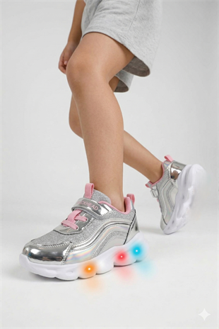 BUCKHEAD 4430 Glossy Shiny Silver Gümüş Işıklı Kız Çocuk Spor Ayakkabı