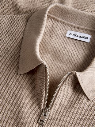 Jack & Jones JJMAX KNIT ZIP POLO SS Logolu Erkek String/Bej-Krem Tişört 12288544