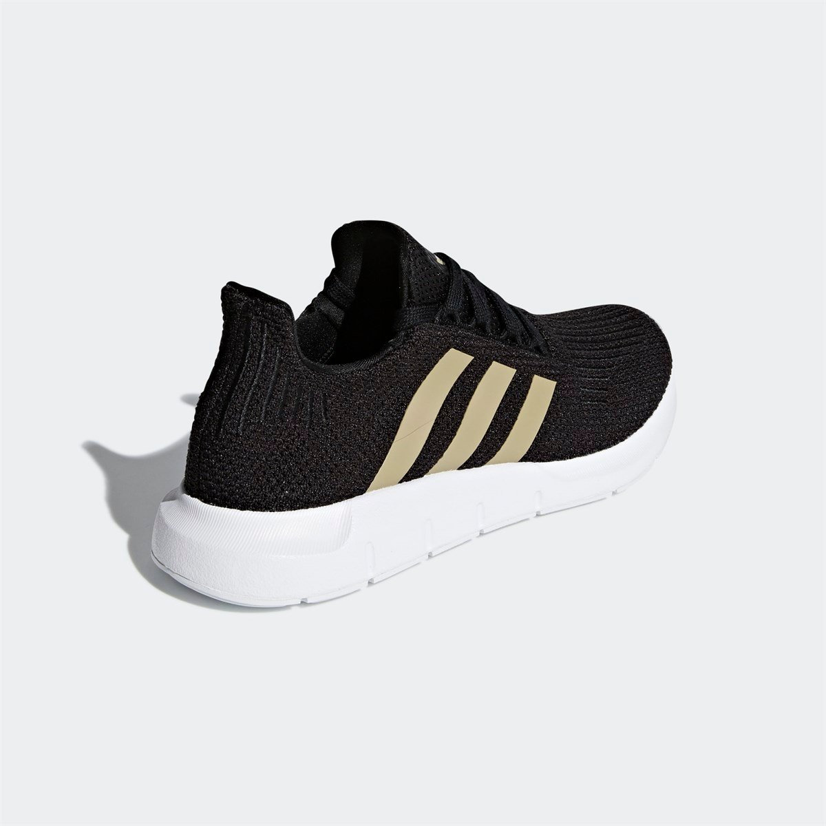 Swift run adidas gold shop