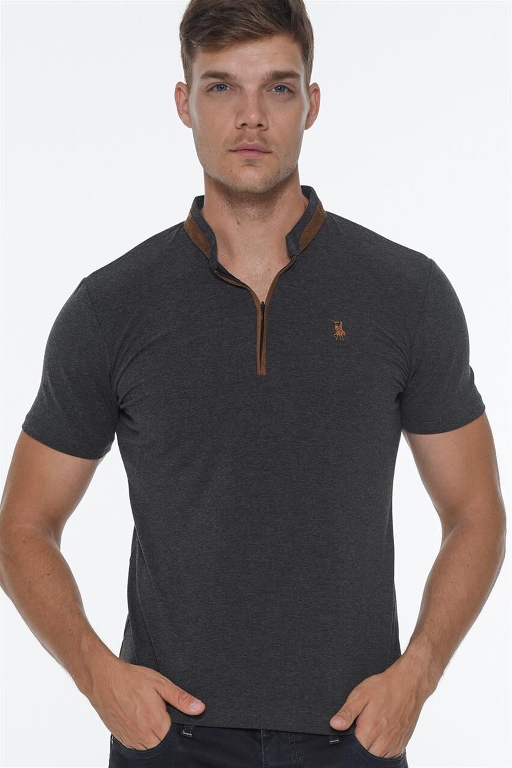 T8571 DEWBERRY FERMUARLI ERKEK T-SHIRT-KOYU ANTRASİT