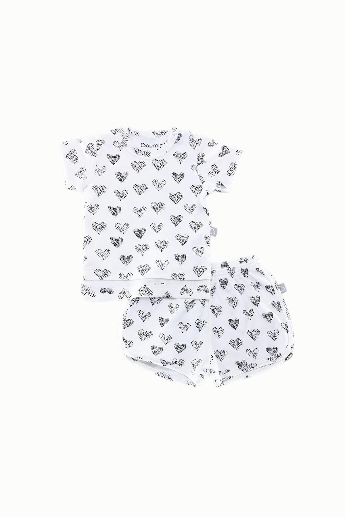 BouminiBoumini Bebek Çocuk Tişört Şort Takım Kalpler BeyazAlt Üst Takım