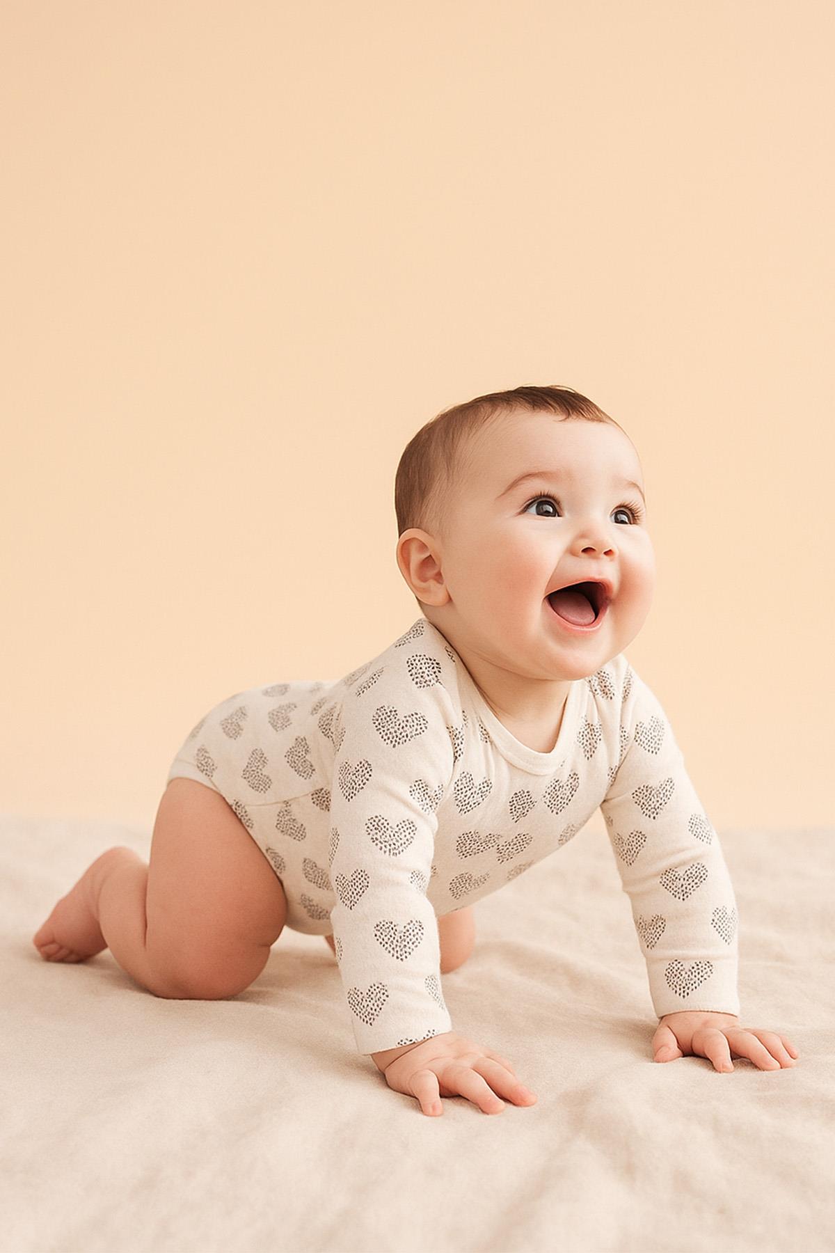 Boumini Uzun Kollu Pamuklu Bebek Çıtçıtlı Body Kalp Desenli Beyaz