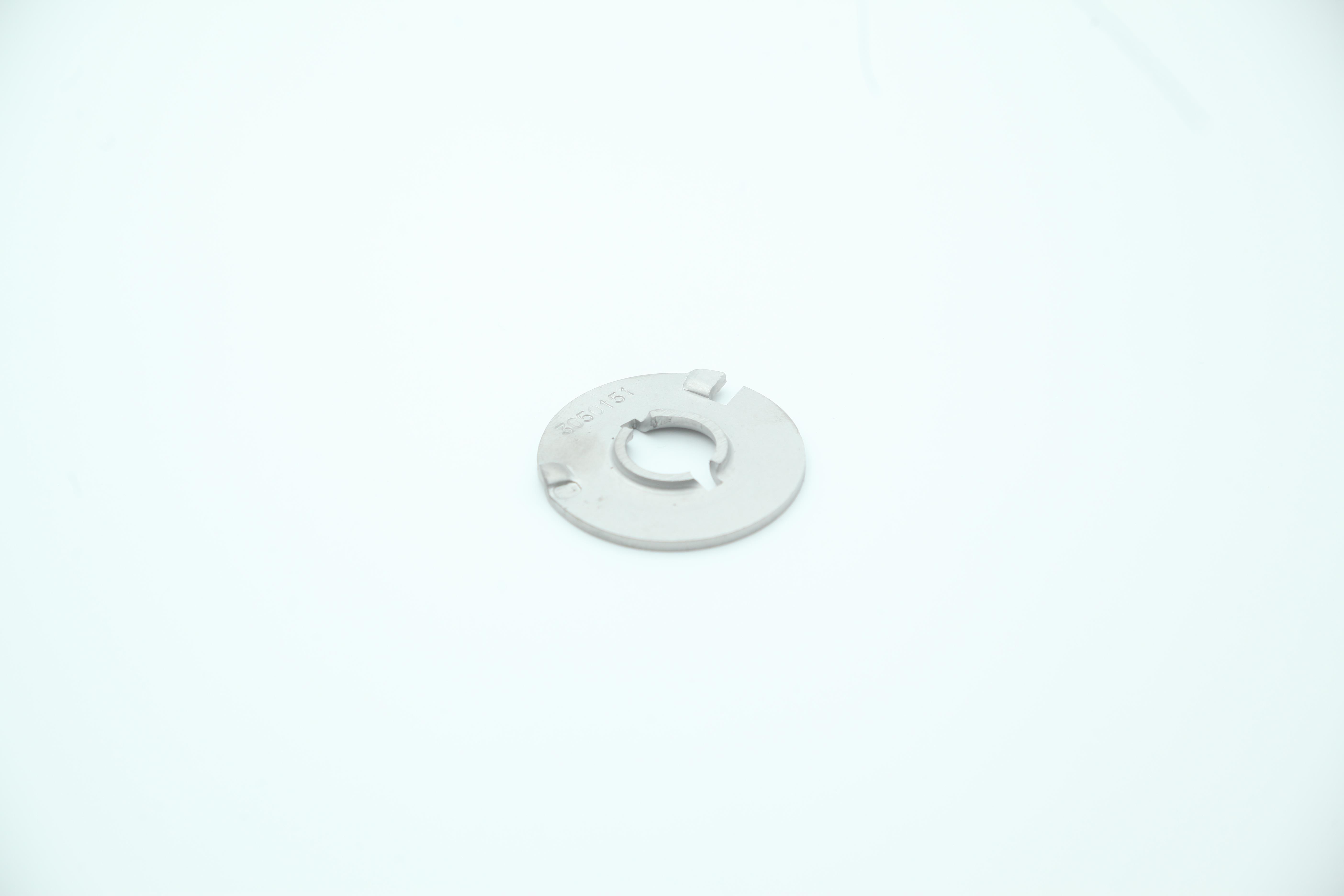 Adjusting shim
