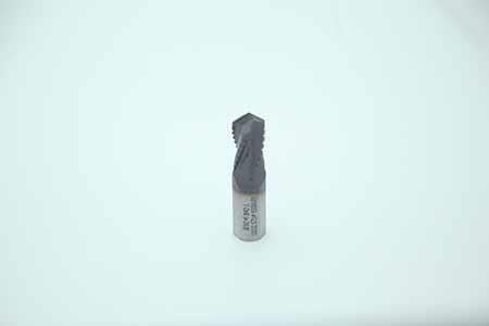 Pilot hole drill bit for 25-30 mm collaring range