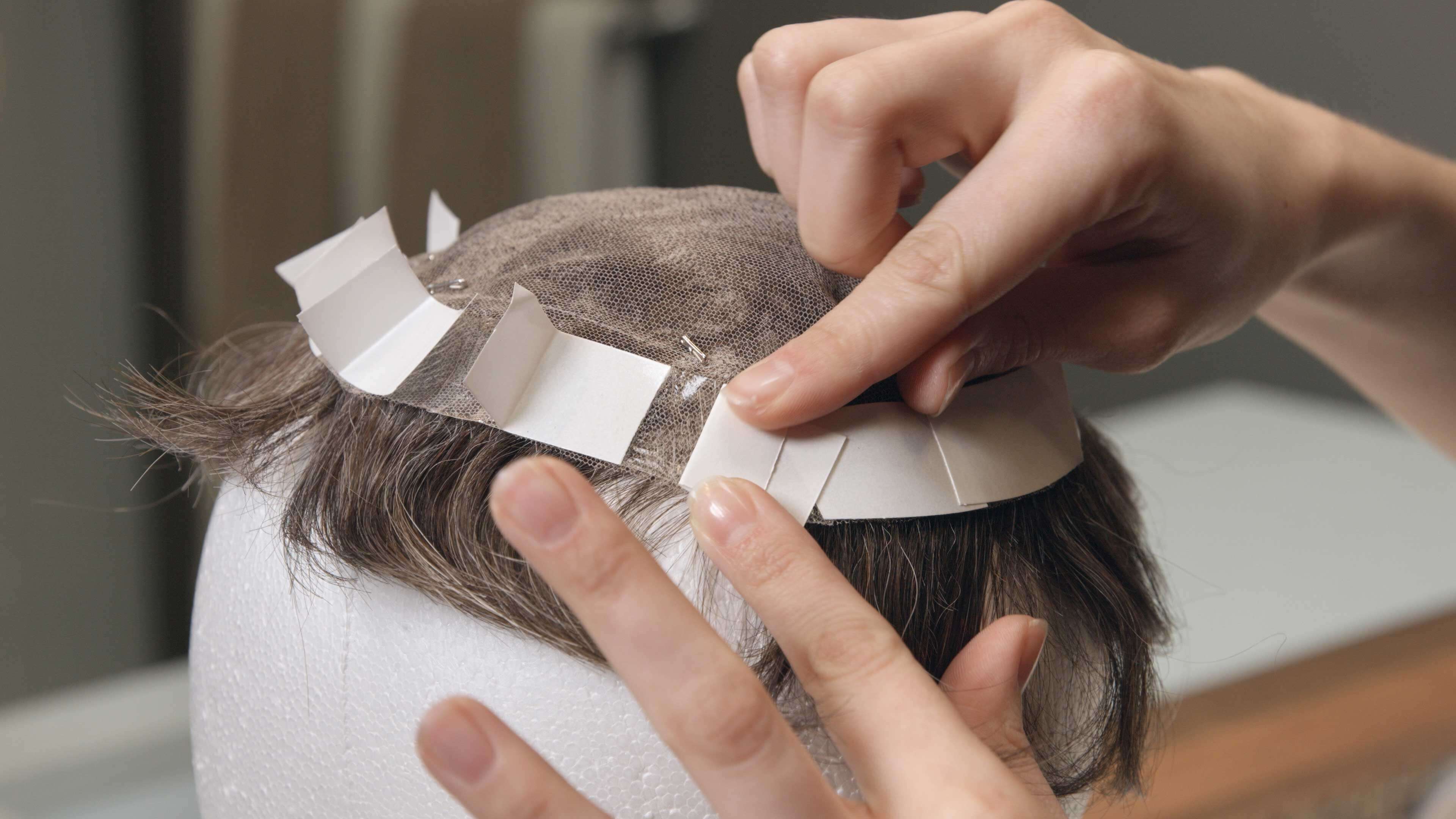 2. Adım | Protez Saç Nasıl Bantlanır?