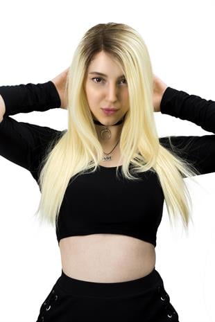 S-Well®Natali Kadın Medikal Peruk S-Well Pixie Kadın Kısa Medikal Peruk Modeli Koyu Kumral & Sarı Ombreli Renk