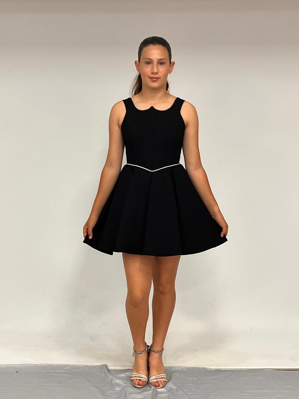 Kız Çocuk Abiye Siyah Krep Kısa Bel İnce  Şerit Taş Detaylı Taş  Kısa Abiye Elbise 10-15 Yaş