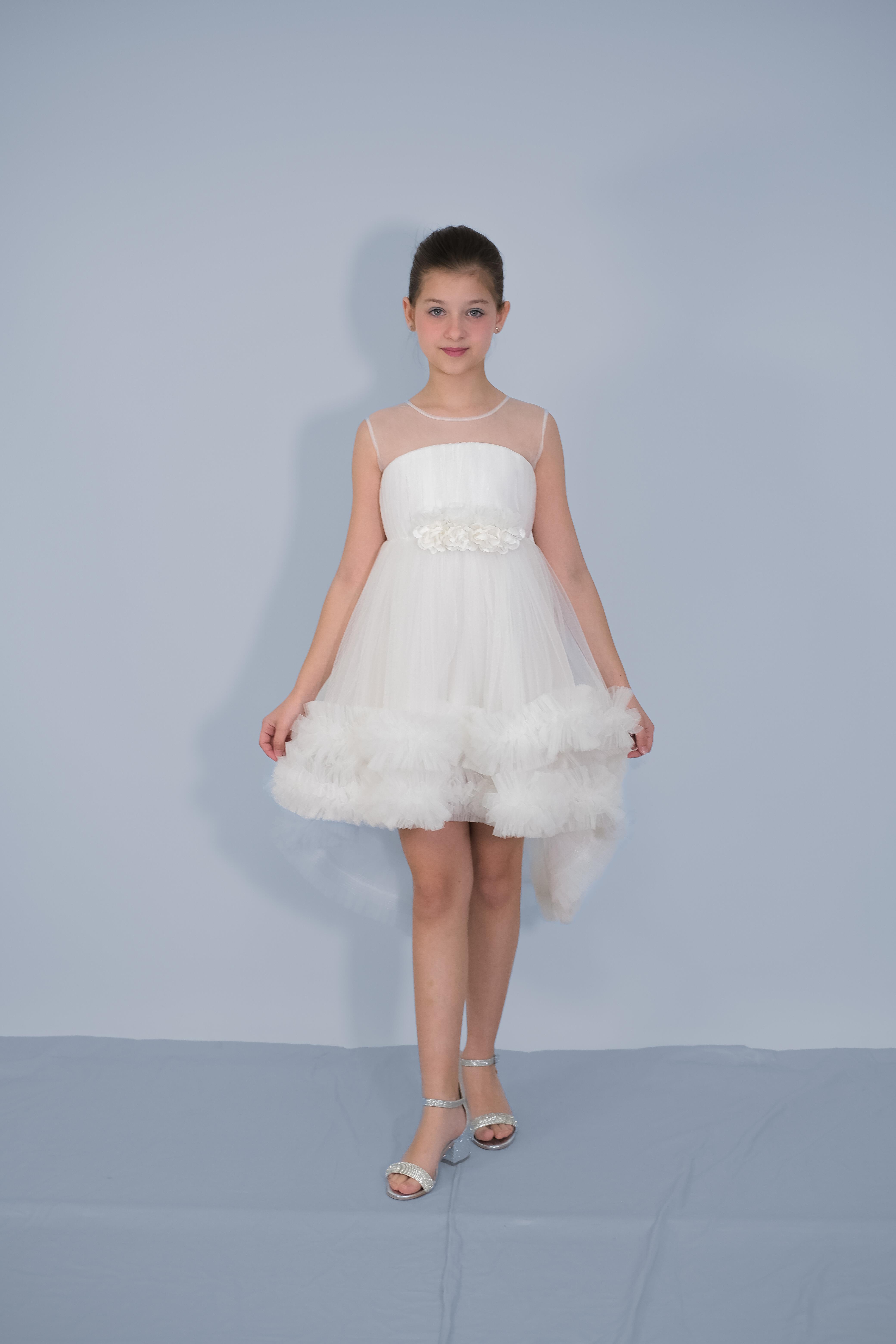 Kız Çocuk Abiye Beyaz Etekleri Fırfırlı Kuyruklu Beli Çiçekli Abiye 6-10 Yaş