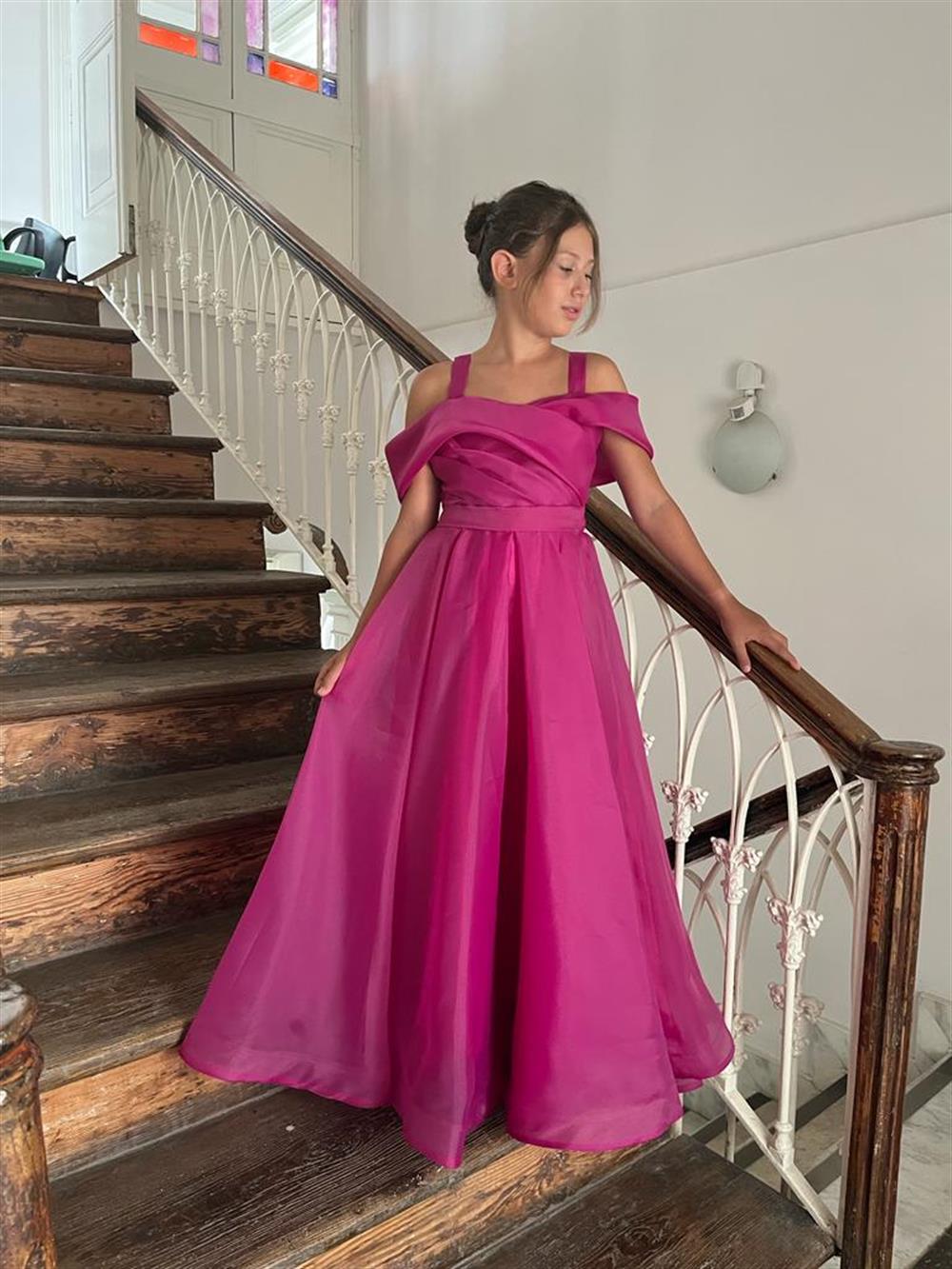 Kız Çocuk Uzun Fuşya Askılı Şifon Abiye Elbise 10-14 Yaş