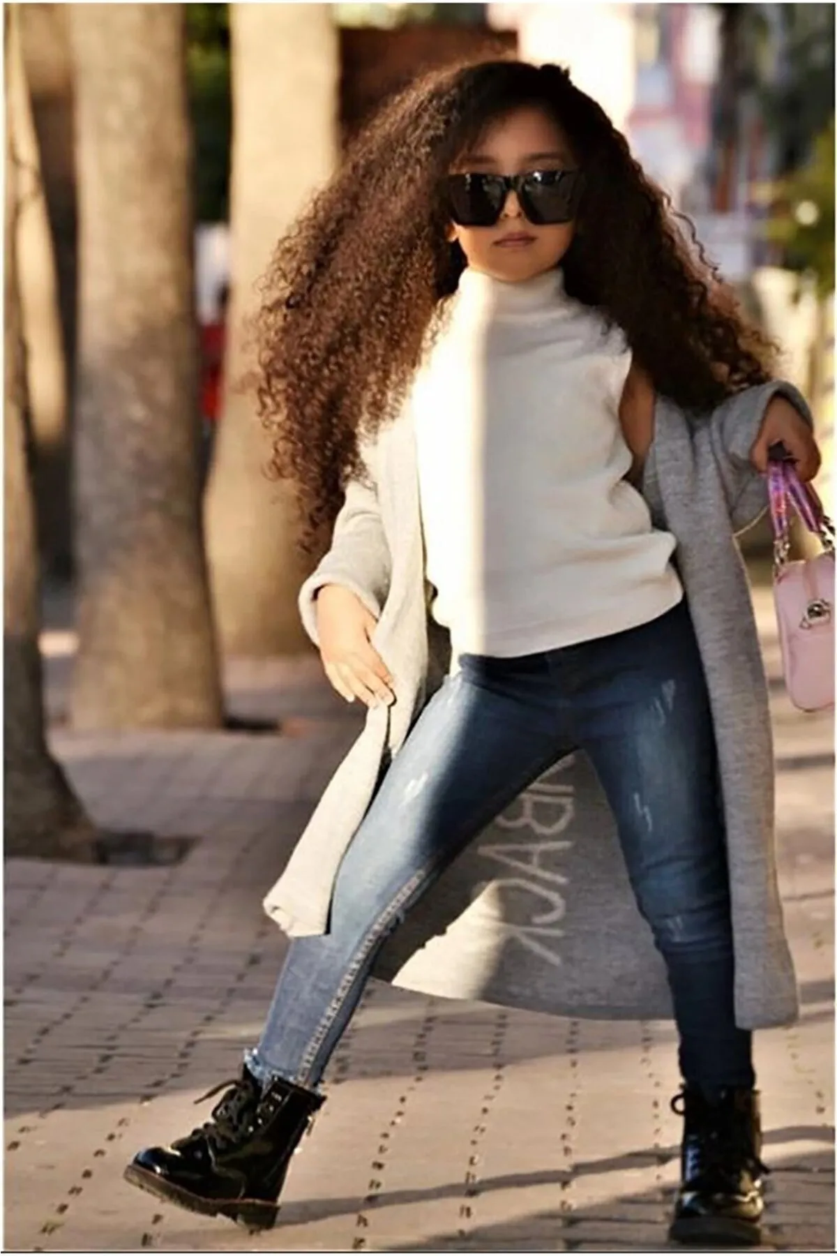 Jaju Baby Krem Boğazlı Sıfır Kol Kazak Ve Gri Hırka Takım