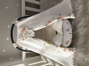 Jaju Baby Beyaz Örgü ve Ceylan Tasarım Ponponlu Puset Örtüsü Çarşafı ve Puset Minderi 3'lü Set