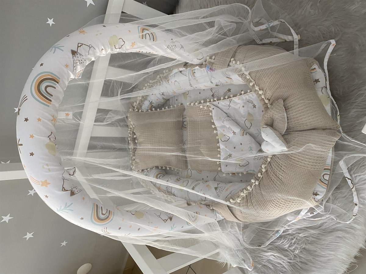 Jaju Baby Kahve Pike Kumaş Kombineli  Ponponlu Babynest ve Yorgan Oyuncak Aparat ve Tül Set