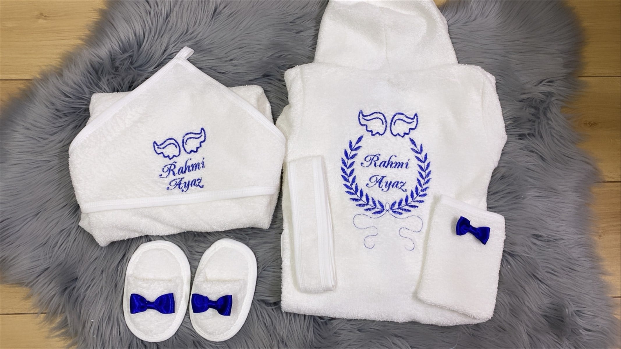 Jaju Baby Kanat İşlemeli ve İsime Özel İşlemeli Bornoz SET