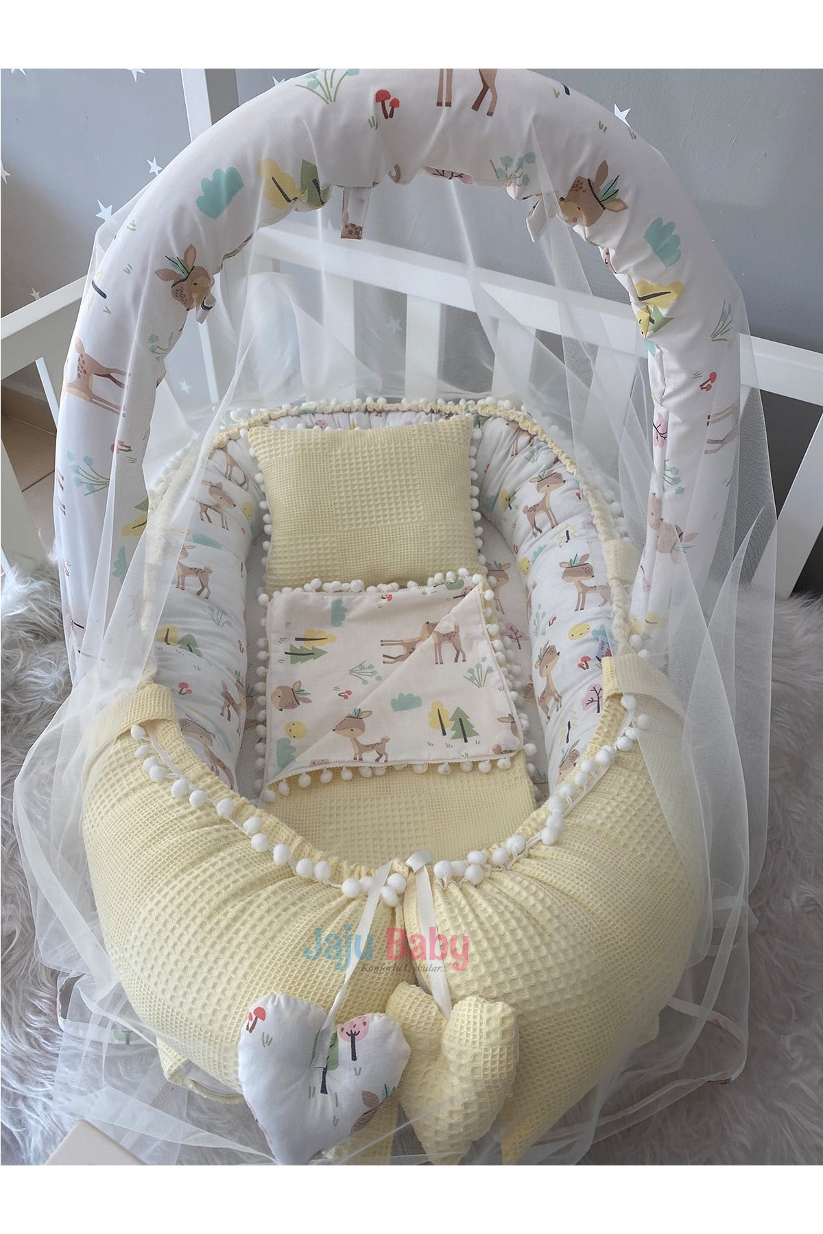 Jaju Baby Sarı Wafle Pike Kumaş Ceylan Tasarım Ponponlu Babynest ve Yorgan Oyuncak Aparat ve Tül Set