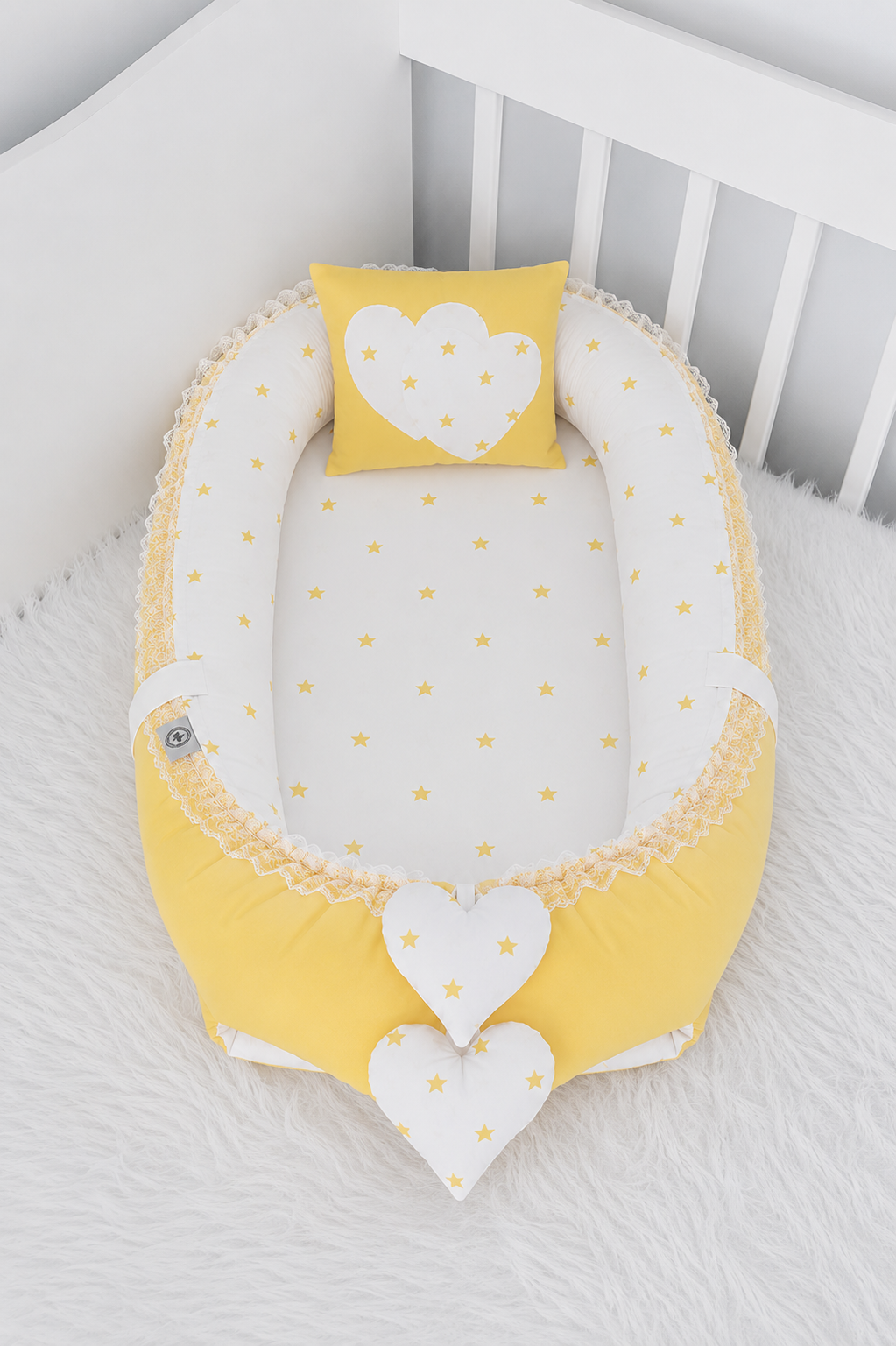 Sarı Yıldızlı Lüx Babynest Seti – %100 Pamuk Bebek Yatağı, Yastıklı Yenidoğan Yatağı