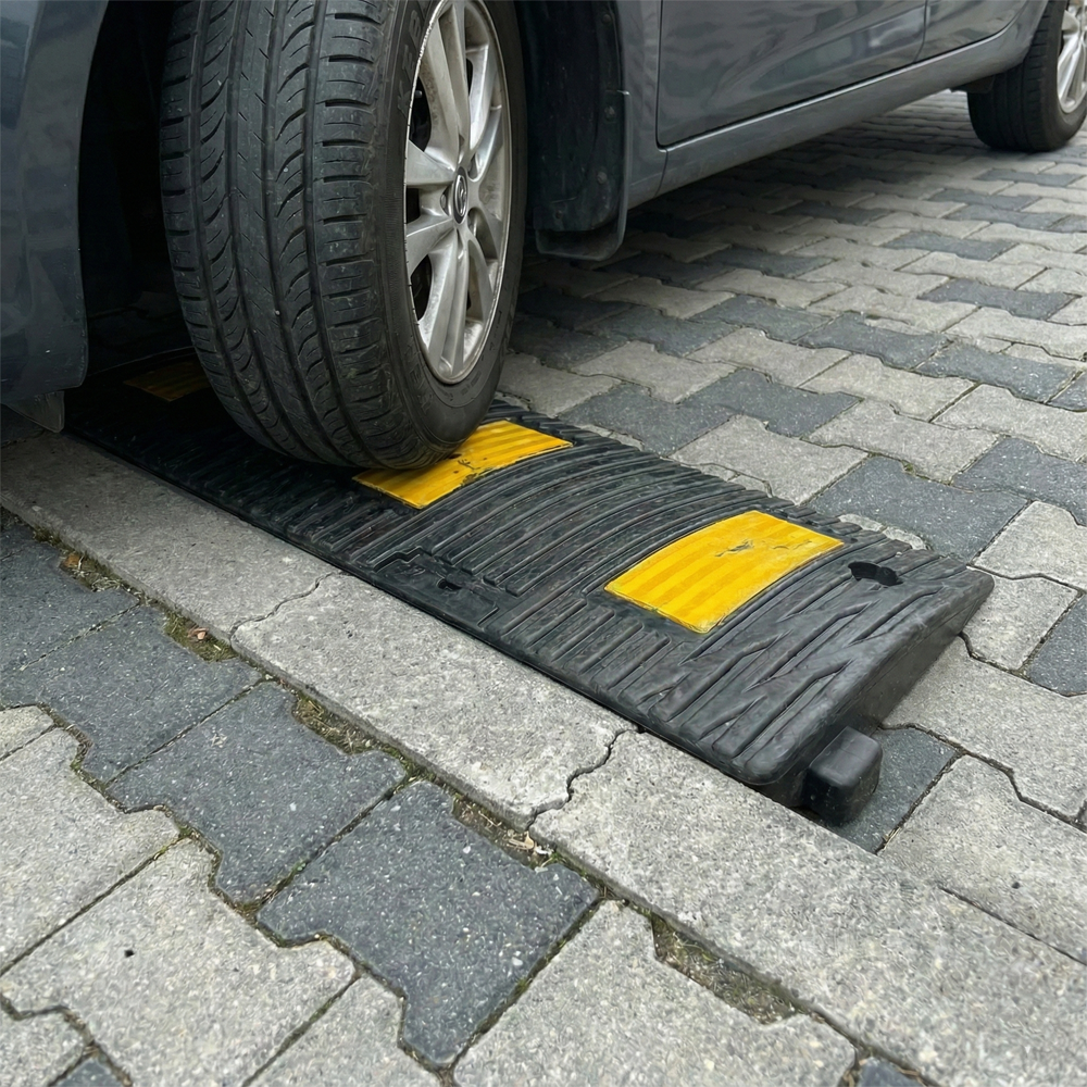 Kauçuk Rampa, Otopark Rampası, Kaldırım Rampası 25 x 50 x 4 cm 1,5 Metre