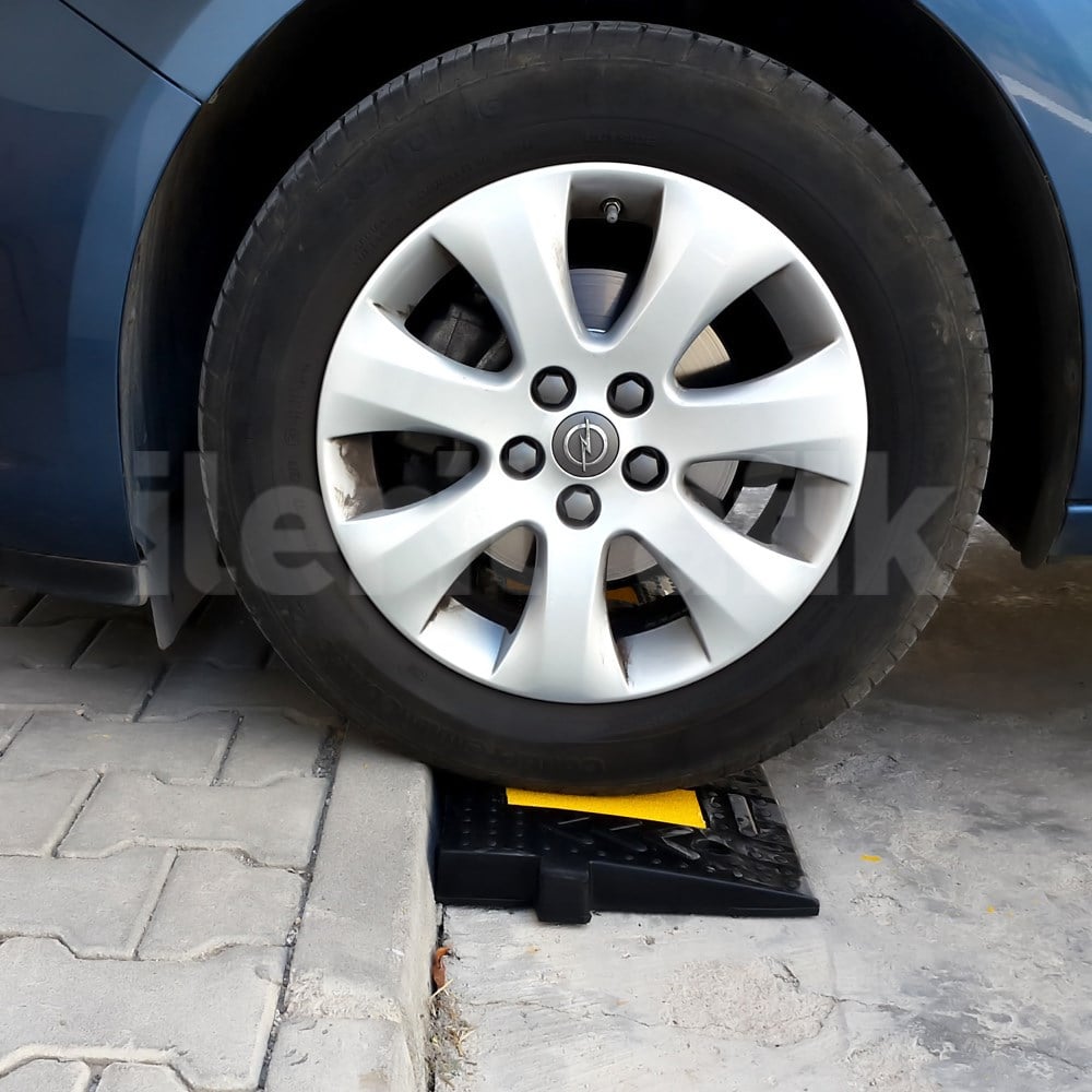 Rubber Ramp 50x30x4,5 cm