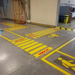 10`lu Constance MMA Esaslı Akrilik Yol Çizgi Boyası, Şerit Boyası 25 kg Siyah