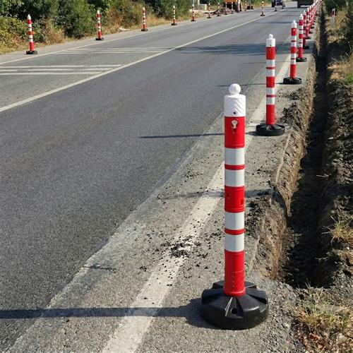 50li Dubalı Kırmızı Uyarı Dikmesi, 4 Reflektifli - 120 x 11 cm