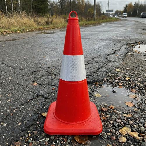 5li TPE Trafik Konisi Seti 50 cm Tek Reflektifli - Ağırlıksız Trafik Dubası