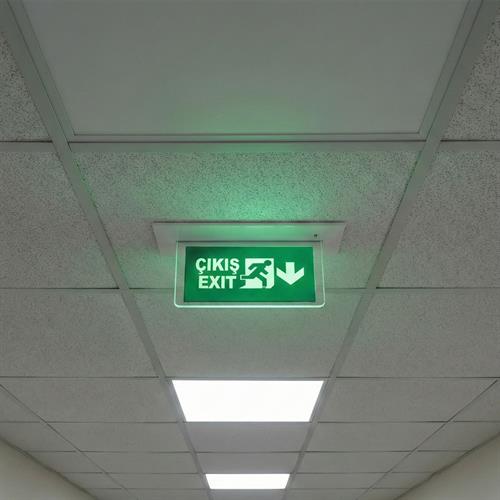 Çiftyüz Sıva Altı Acil Çıkış Yönlendirme Armatürü O Seri 70 x 310 x 130 mm