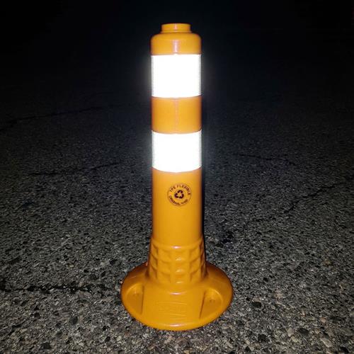 Yellow Delineator 45 x 8 cm TPE, With Adapter