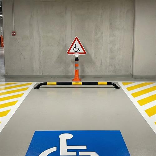 Engelli Park Yeri Üçgen Uyarı Levhalı Delinatör Seti Turuncu