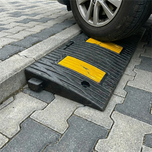 Kauçuk Rampa, Otopark Rampası, Kaldırım Rampası 25 x 50 x 4 cm 2,5 Metre