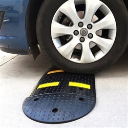 Kauçuk Hız Kesici Kapaklı Set, Yol Kasisi 9,5 Metre