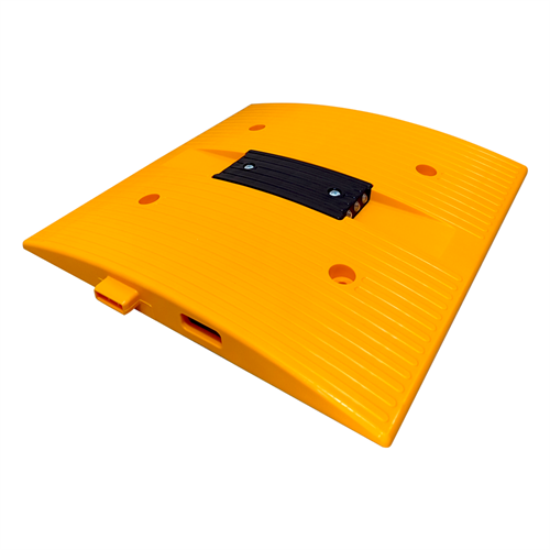 Speed Bump With Solar Flashers 50 x 50 x 4,5 cm