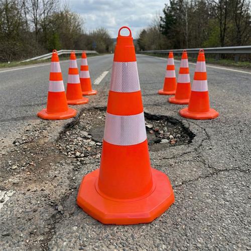 PVC Trafik Konisi 60 cm Çift Reflektifli - Ağırlıksız Trafik Dubası
