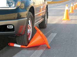 PVC Trafik Konisi 70 cm Tek Reflektifli - Ağırlıksız Trafik Dubası