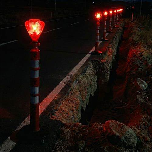 Solar Üçgen Flaşörlü - Plastik Ağırlıklı Yol Dikmesi Seti 148 x 11 cm