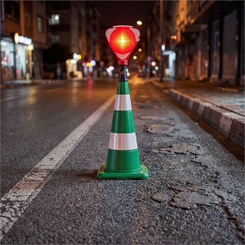 Üçgen Solar Kırmızı Flaşörlü 75 cm Yeşil Trafik Konisi Seti
