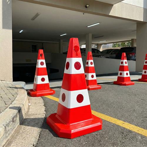 Ultra Kedi Gözlü Trafik Konisi 60 cm - Ağırlıksız Trafik Dubası