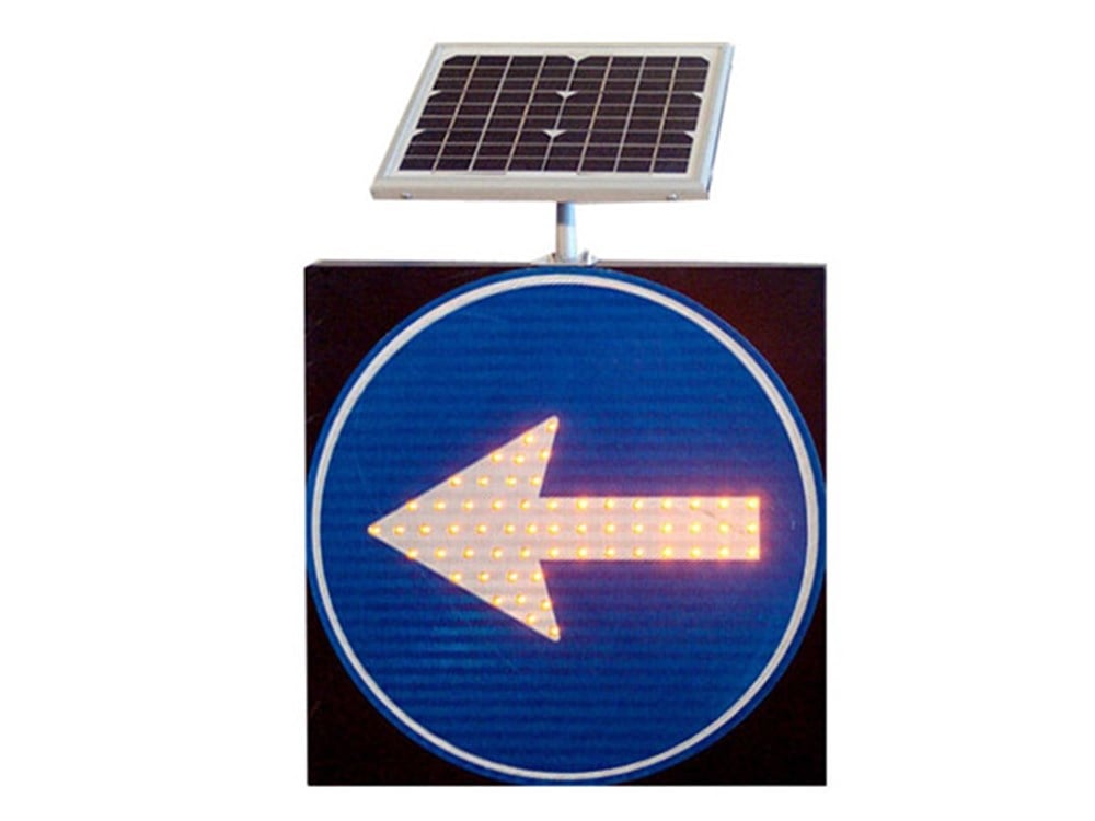 Güneş Enerjili Mecburi Yön Sağ-Sol Levhası 600x600x80 mm