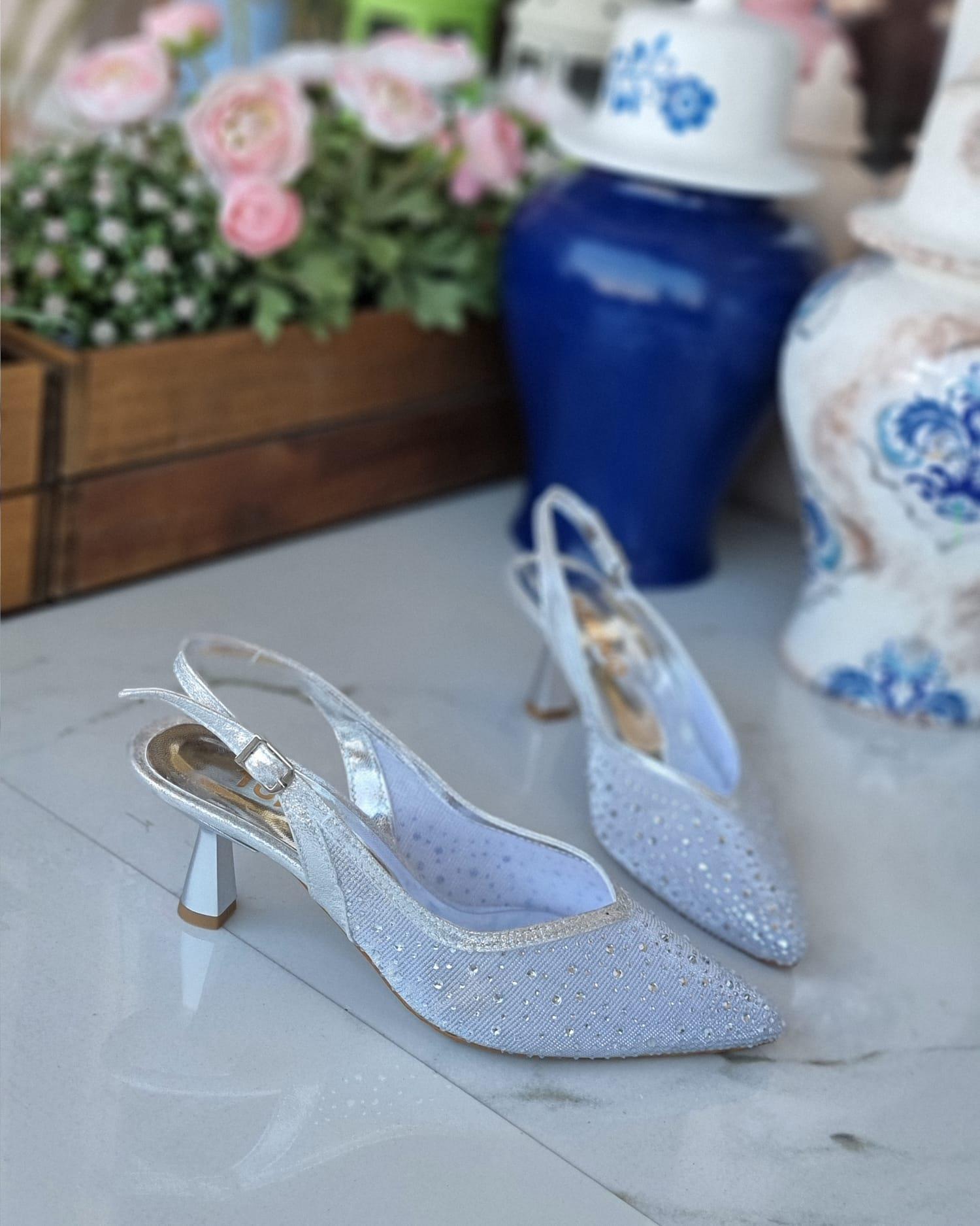 0085 0861 GÜMÜŞ TÜL TAŞLI