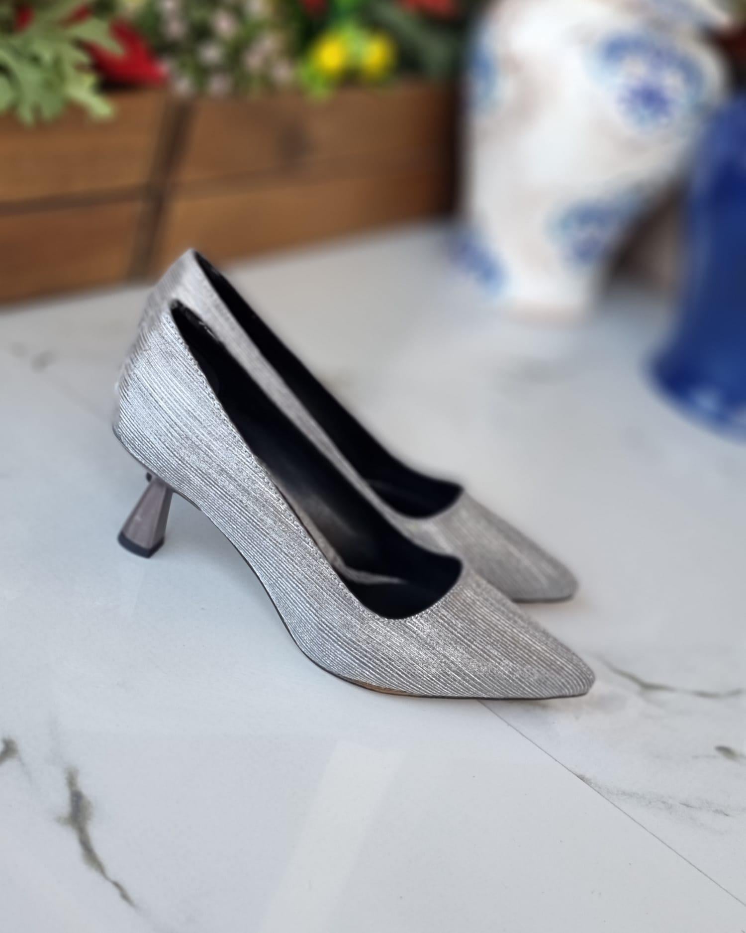 0085 802 SIMLI PLATİN SİMLİ