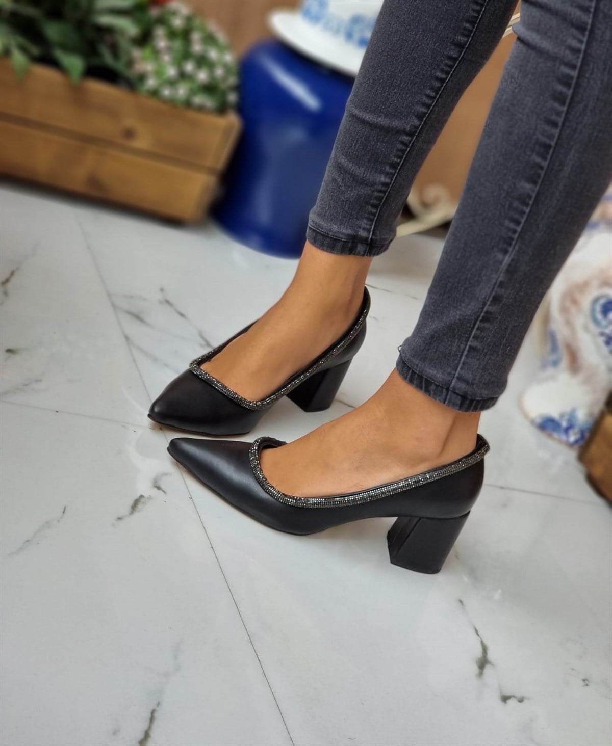 0085 840 SİYAH DERİ