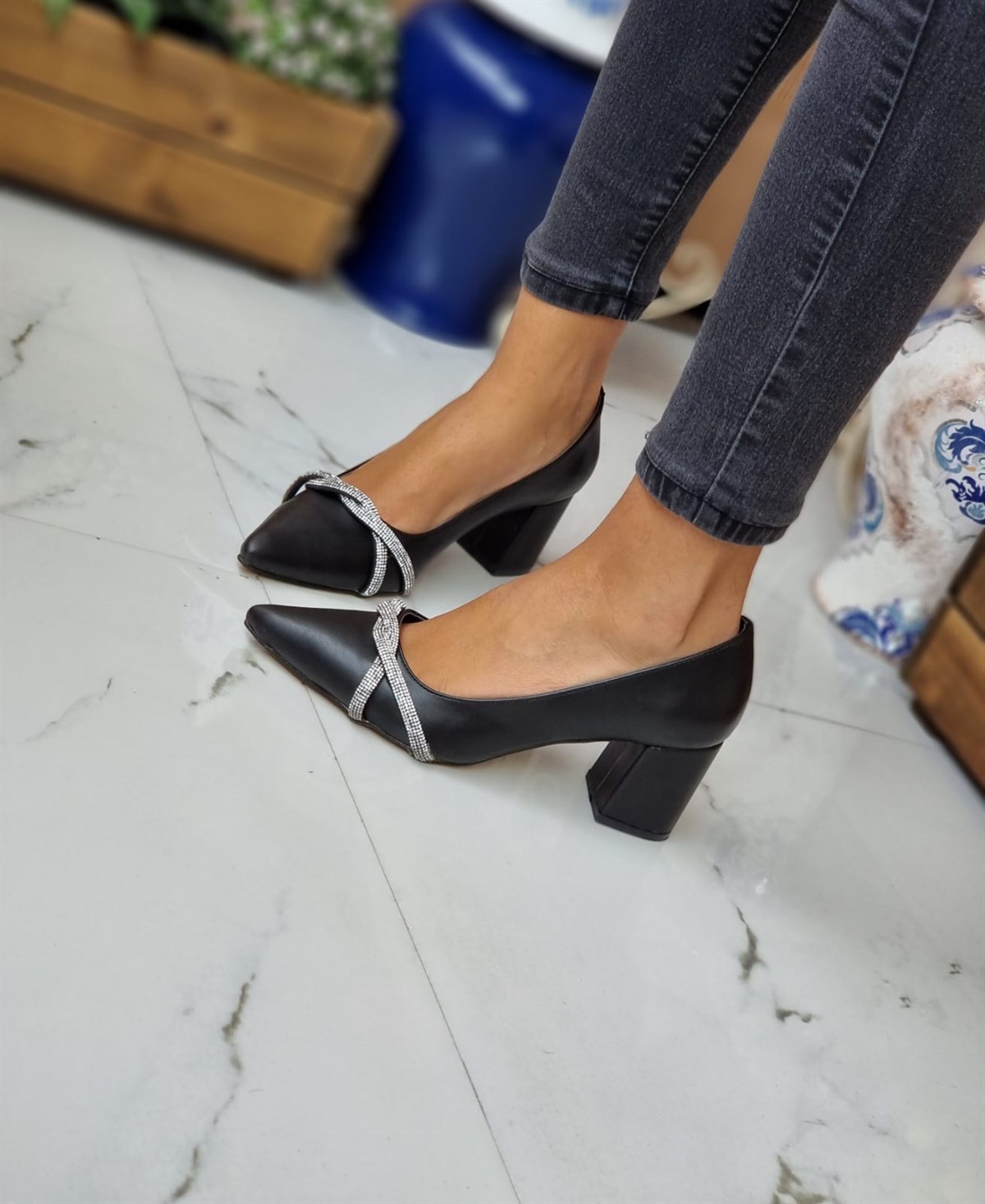 0085 848 SİYAH DERİ