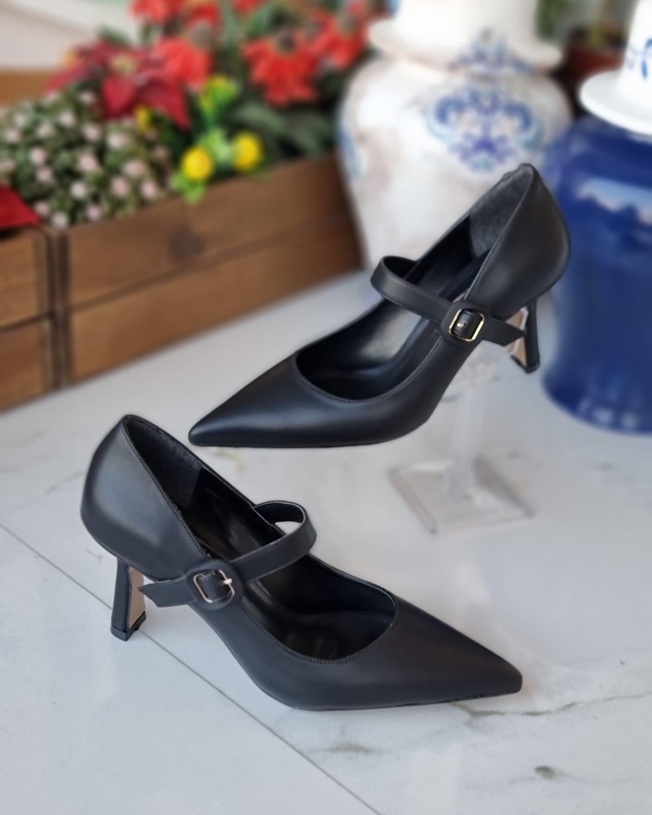 0198 537-208 SİYAH DERİ