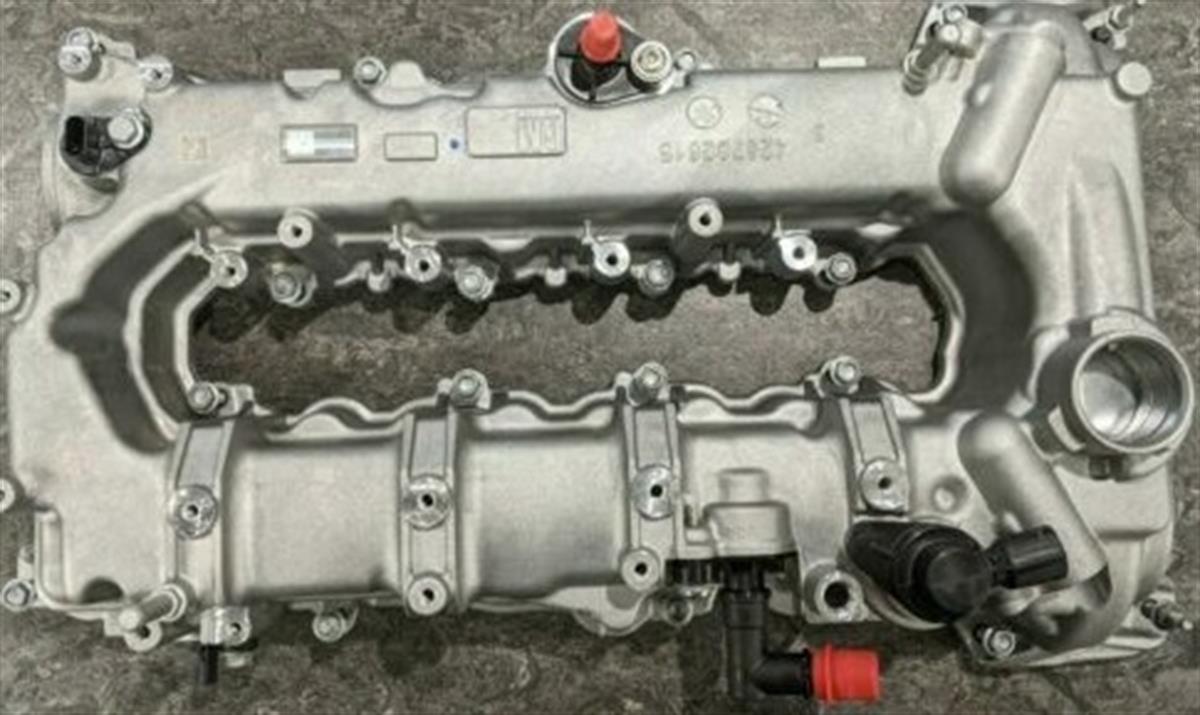 Opel Astra K 1.4 B14XFT Motor Külbütör Kapağı Orjinal Marka 12677790