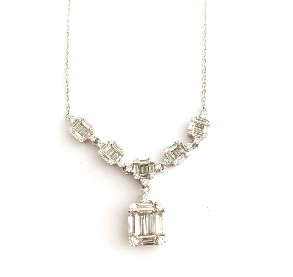 Baget Taş Dizayn İthal Kolye