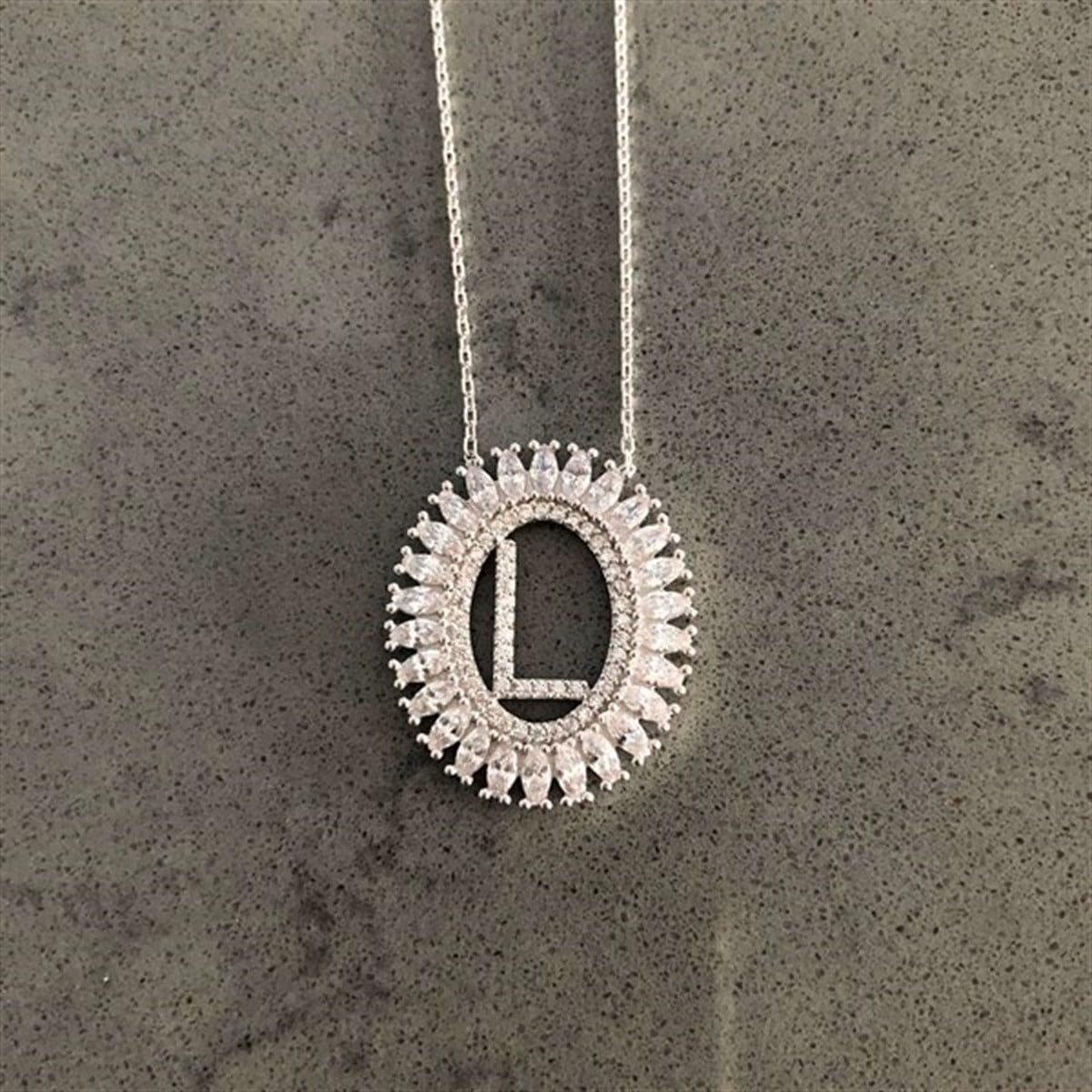 Baget Taşlı Harf Kolye