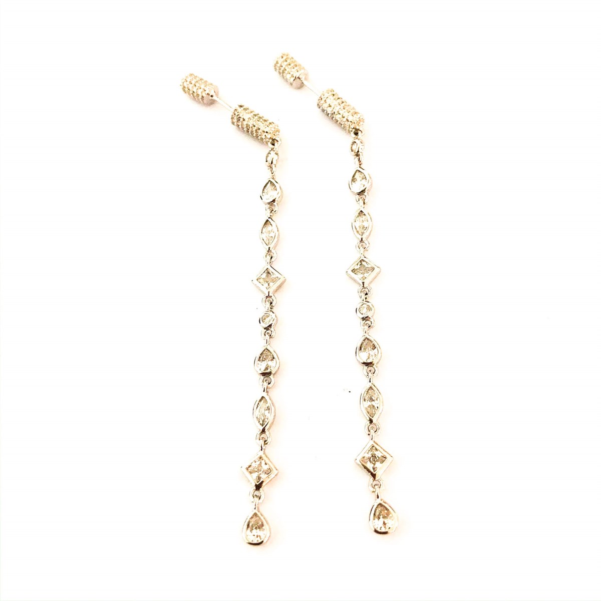 Sallantılı İthal Küpe